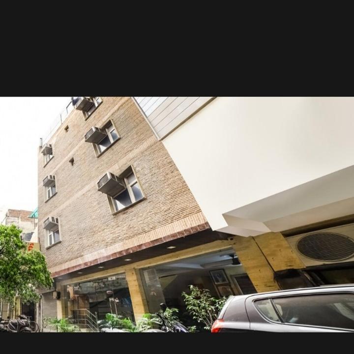 Hotel Mahalaxmi Deluxe Νέο Δελχί Εξωτερικό φωτογραφία