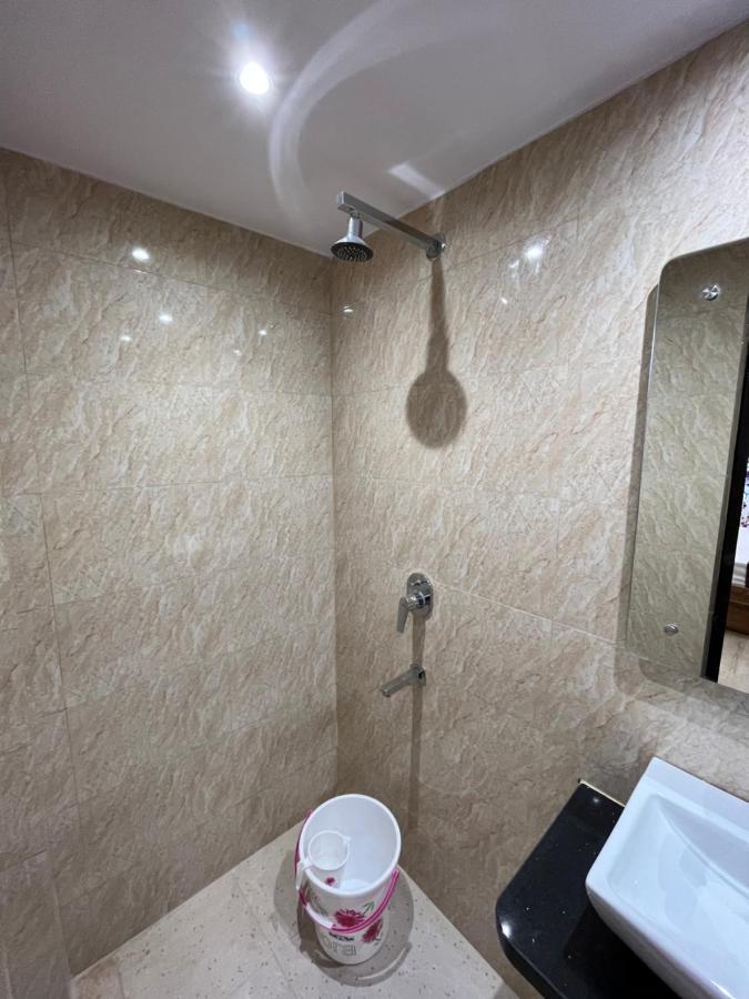 Hotel Mahalaxmi Deluxe Νέο Δελχί Εξωτερικό φωτογραφία