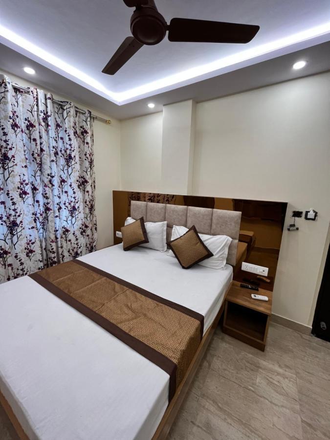 Hotel Mahalaxmi Deluxe Νέο Δελχί Εξωτερικό φωτογραφία